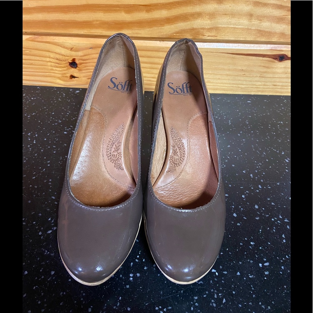 Sofft platform Patent Leather high heels